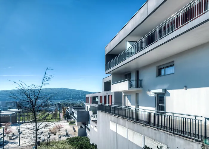 Zenitude Hôtel-Résidences Les Hauts Du Chazal Besançon
