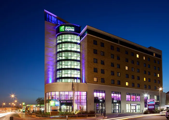 Holiday Inn Express London - Newbury Park, An Ihg Hotel Redbridge