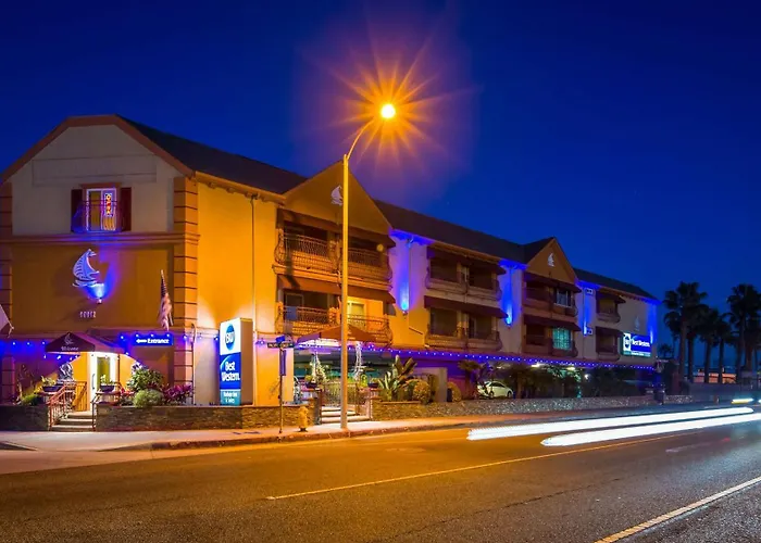 Best Western Harbour Inn & Suites Huntington - Sunset Beach