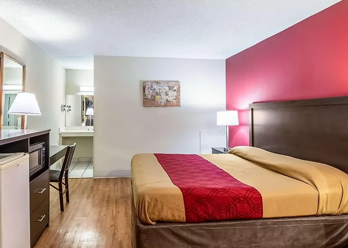 Econo Lodge East Staunton