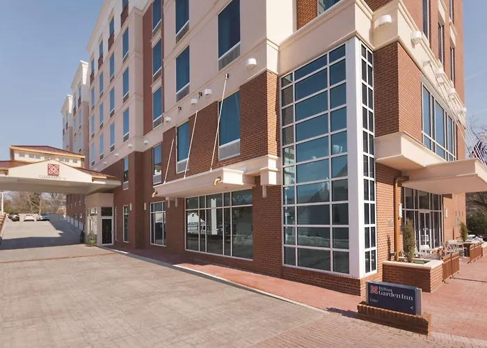 Hilton Garden Inn Falls Church