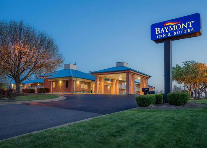 Baymont By Wyndham Warrenton Hotel