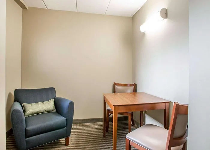 Comfort Inn Hammond I-94