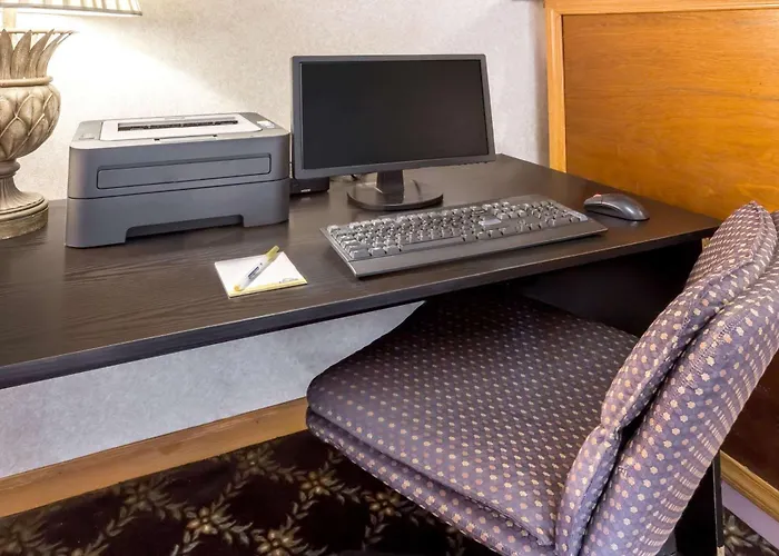 Days Inn By Wyndham Plymouth
