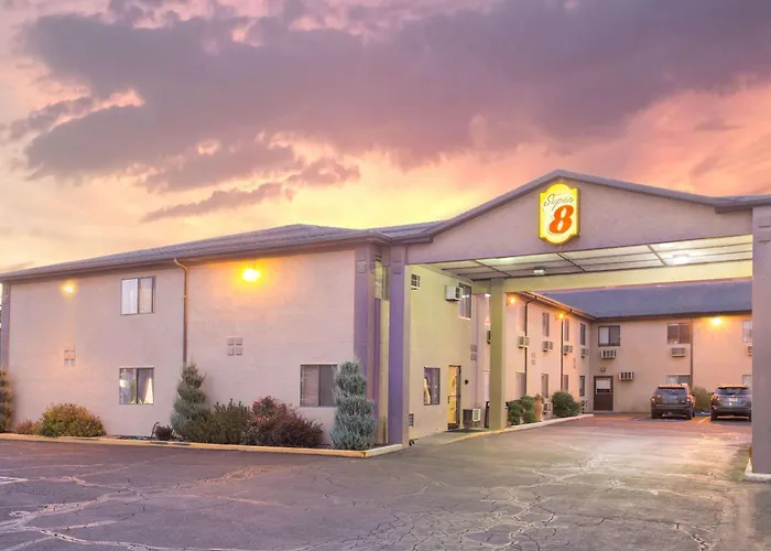 Super 8 By Wyndham Elko Hotel
