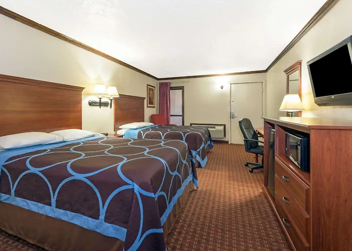 Super 8 By Wyndham Enid Hotel