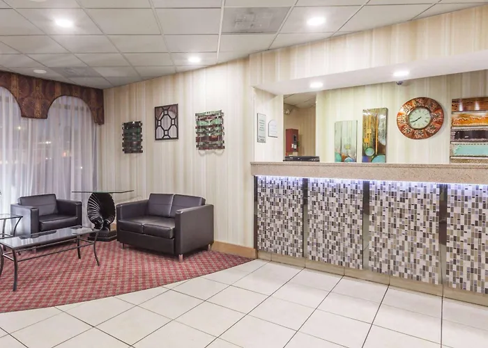 Ramada By Wyndham Lebanon Hotel