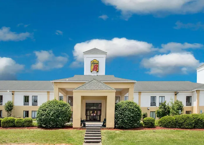 Super 8 By Wyndham Clemmons - Bermuda Run - Winston-Salem I-40 Motel