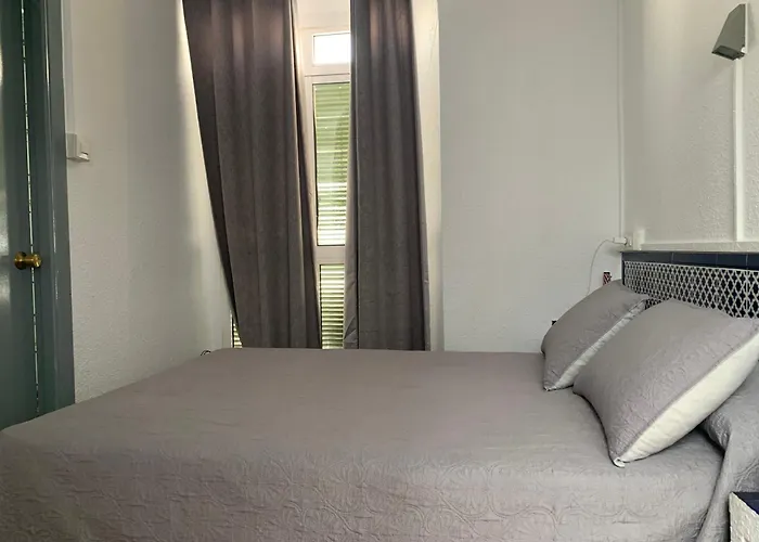 Hostal Alcobia Sevilla