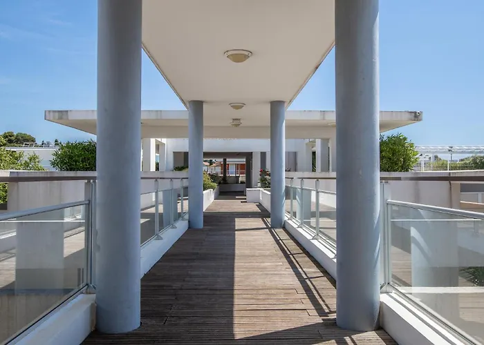Vacancéole - Résidence Le Crystal Cagnes-sur-Mer