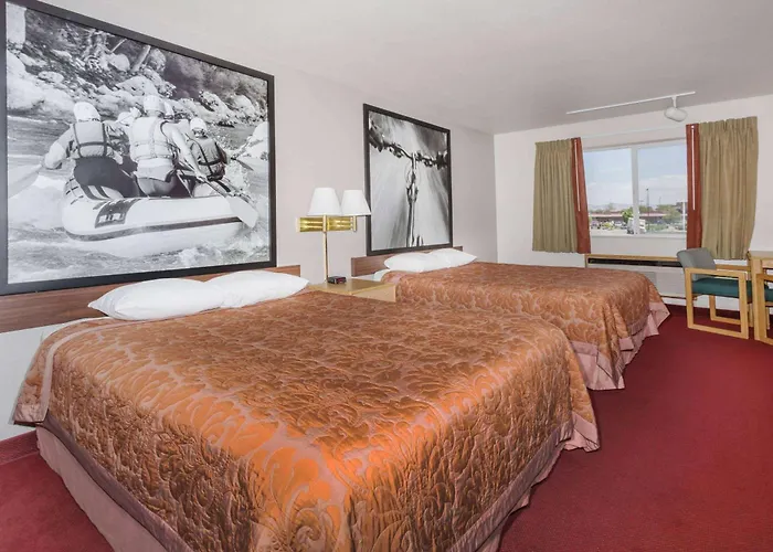 Super 8 By Wyndham Fruita Hotel