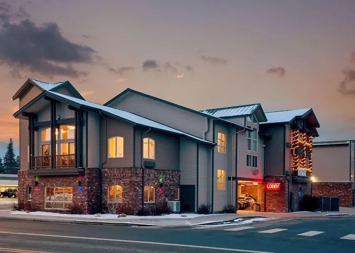 Sandpoint Hotel & Suites Downtown