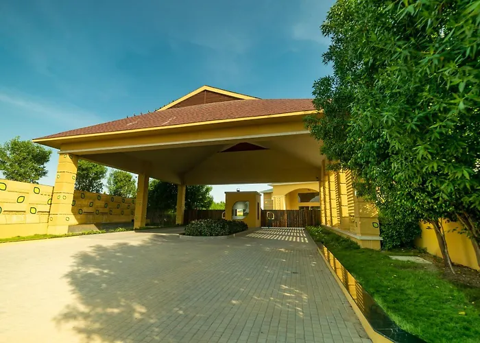 Hawthorn Suites By Wyndham Dwarka