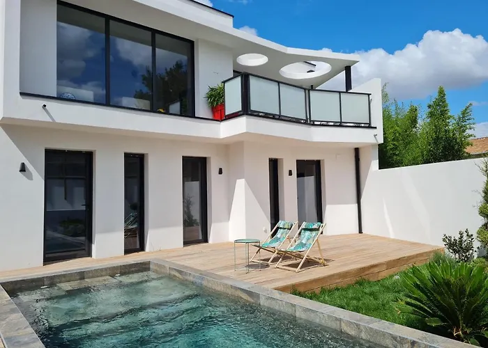 Villa NC30 , chambres privatives deluxe La Rochelle 