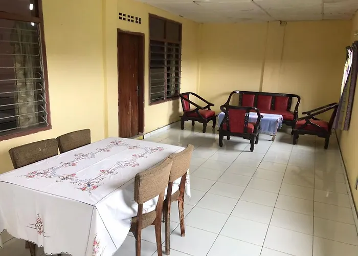 Hotel Miranda At Desa Wisata Berastagi