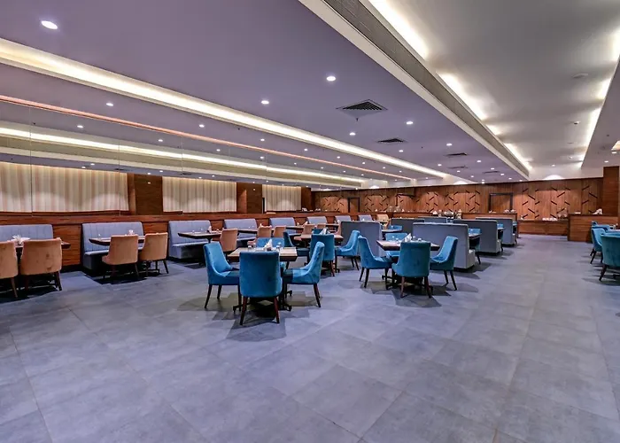 Hotel Tip Top International Pune