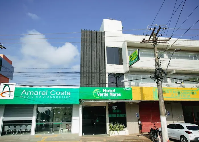 Hotel Verde Mares