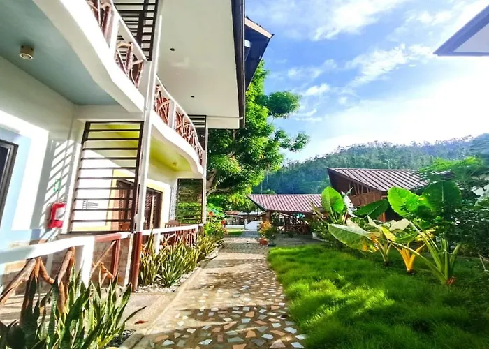Hotel Oasis Port Barton