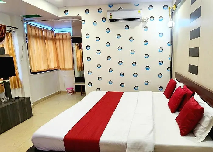 Hotel Satpura Safari