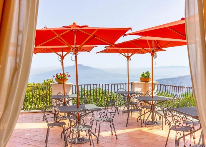 Grand Hotel Hermitage SantʼAgata sui Due Golfi