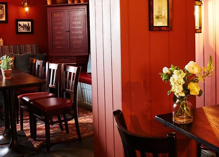 Red Lion Hotel