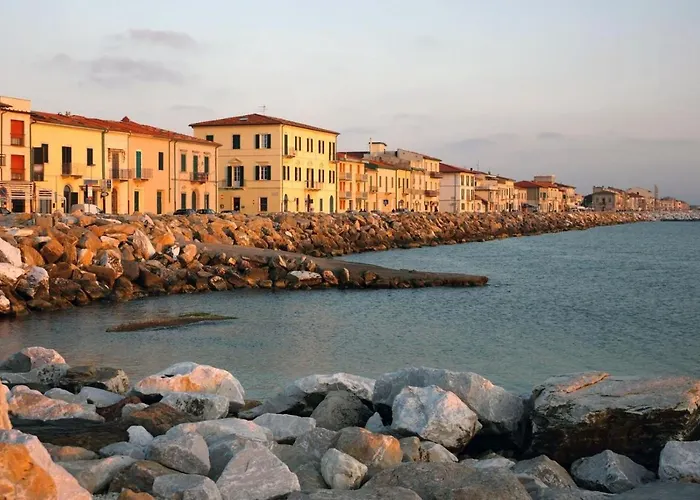 Hotel Affreschi Sul Mare Marina Di Pisa