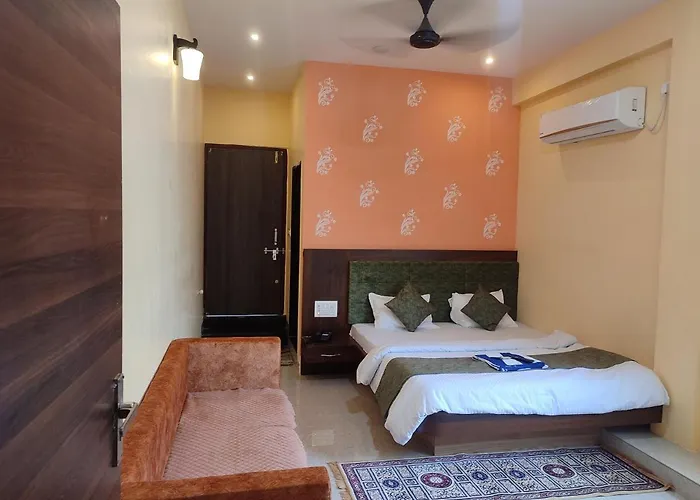 Hotel Shivalay Palace