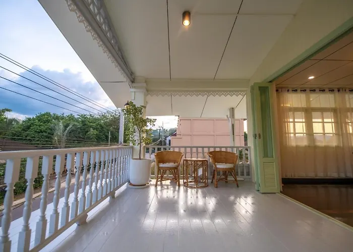 Zane Balcony House Ranong Hotel เซน บัลโคนี่ เฮ้าส์ ระนอง