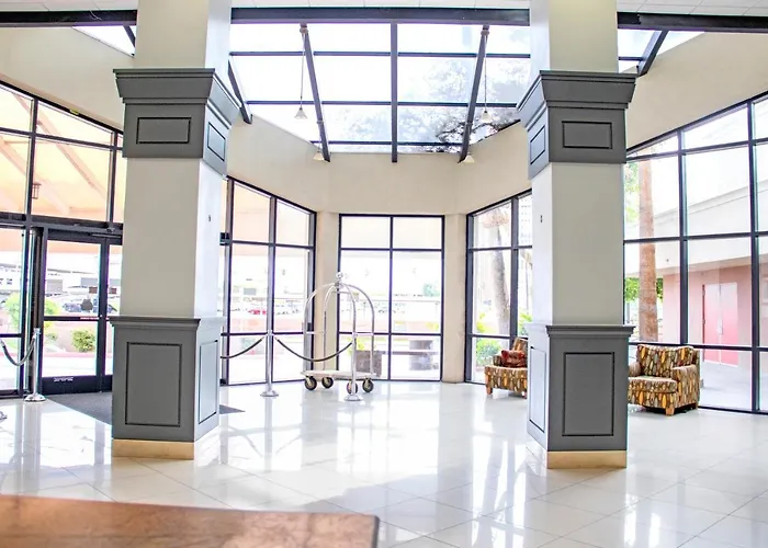 Wyndham Garden Phoenix Midtown
