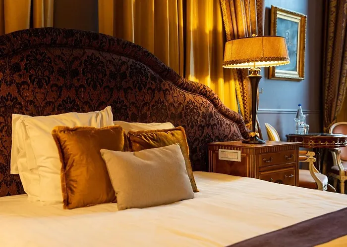 Canal Suites