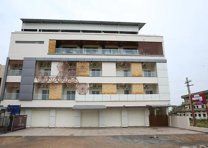 Hotel Maruthi Inn