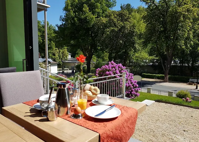 Hotel-Pension Vier Jahreszeiten Bad Elster