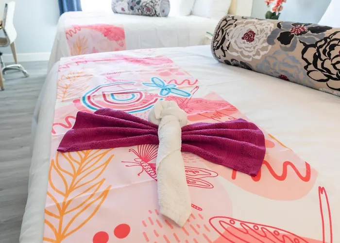 Dragonfly Inn & Suites