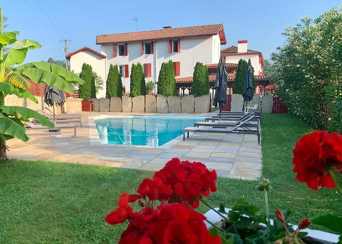 Hotel Restaurant Txistulari Itxassou