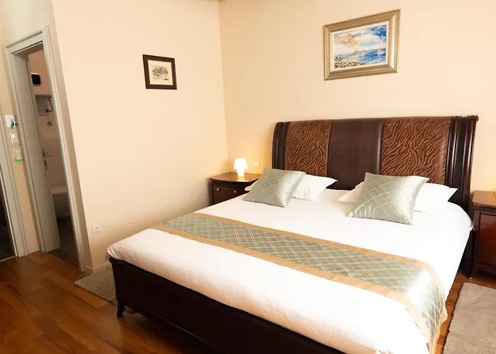 Scallop Regent Rooms Zara