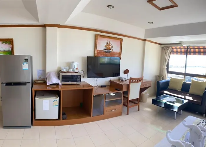 Seaview Sriracha Hotel