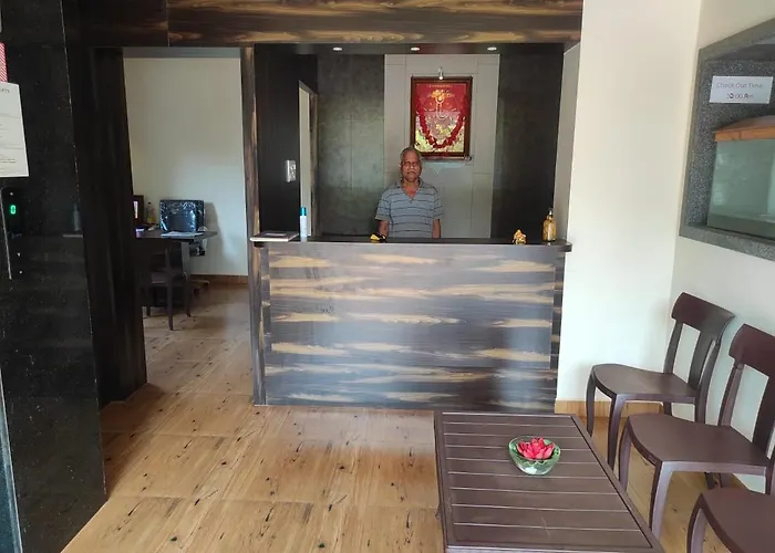 Hotel Deepak Executive, Ganpatipule