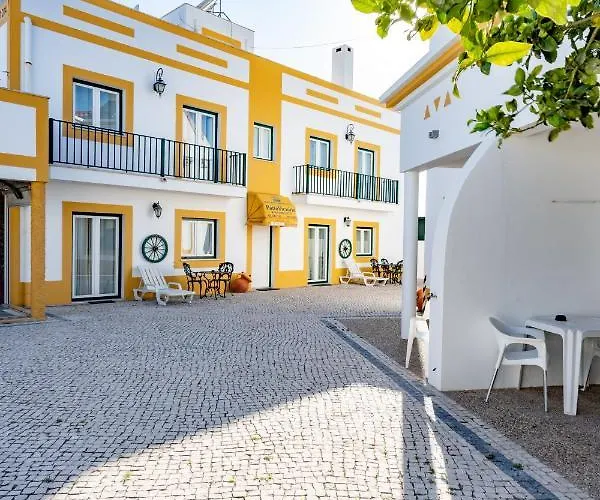 Apartamentos Pátio Victória by Umbral