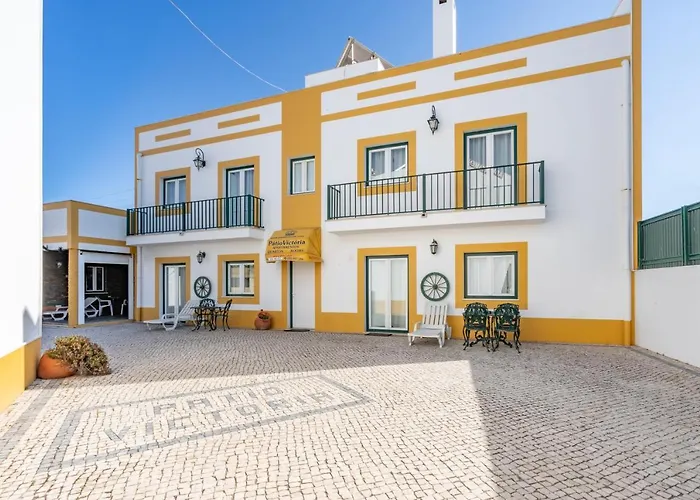 Apartamentos Pátio Victória by Umbral