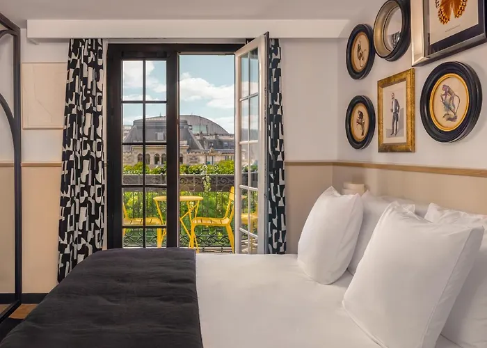 Solly Hotel Parijs