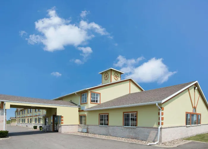 Days Inn By Wyndham Cameron