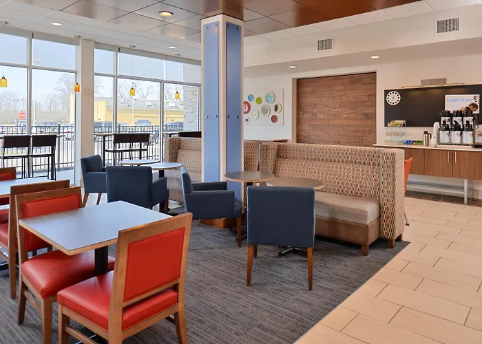 Holiday Inn Express & Suites - Southgate - Detroit Area By Ihg