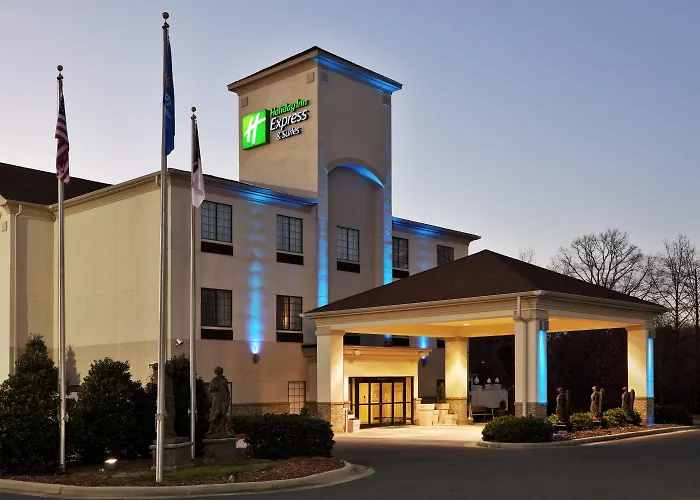 Holiday Inn Express Hotel & Suites Albemarle