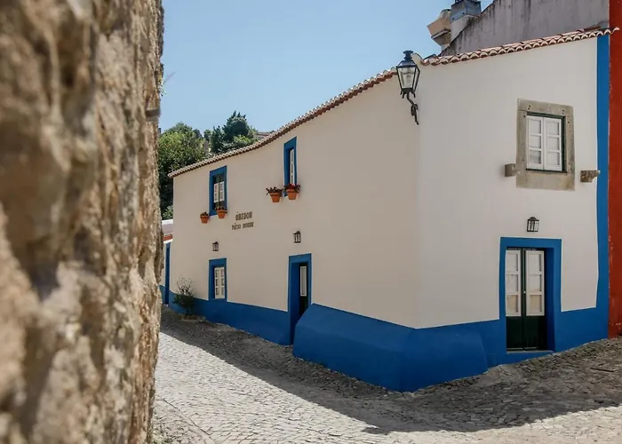 Óbidos Pátio House Acomodação com café da manhã