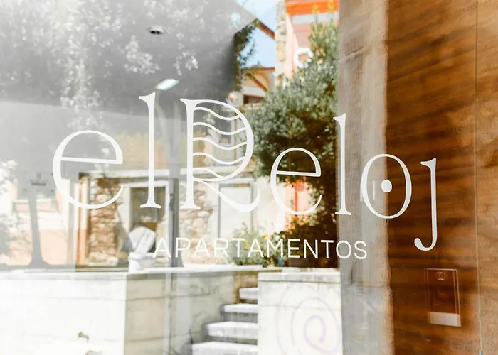 Apartamentos El Reloj Luanco