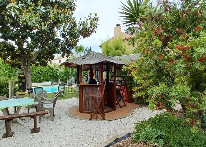 Bed and Breakfast Chambre D Hote Avec Piscine à Agde