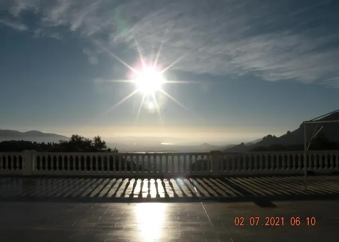 Magnifique Chambre Immense Terrasse Spa Jacuzzi Prive