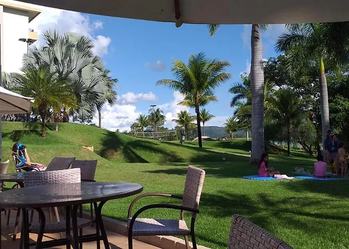 Nautico Flat Com Acesso Ao Clube Nautico E Cafe Da Manha! Aparthotel Caldas Novas