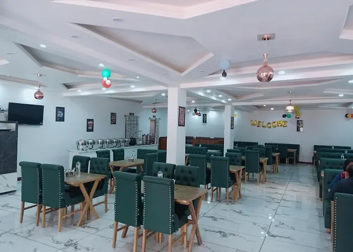 Pandith Exotics Hotel And Restaurant