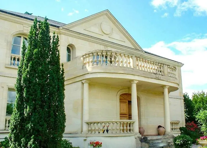 Bed and Breakfast La Demeure D'Iris à Bougival